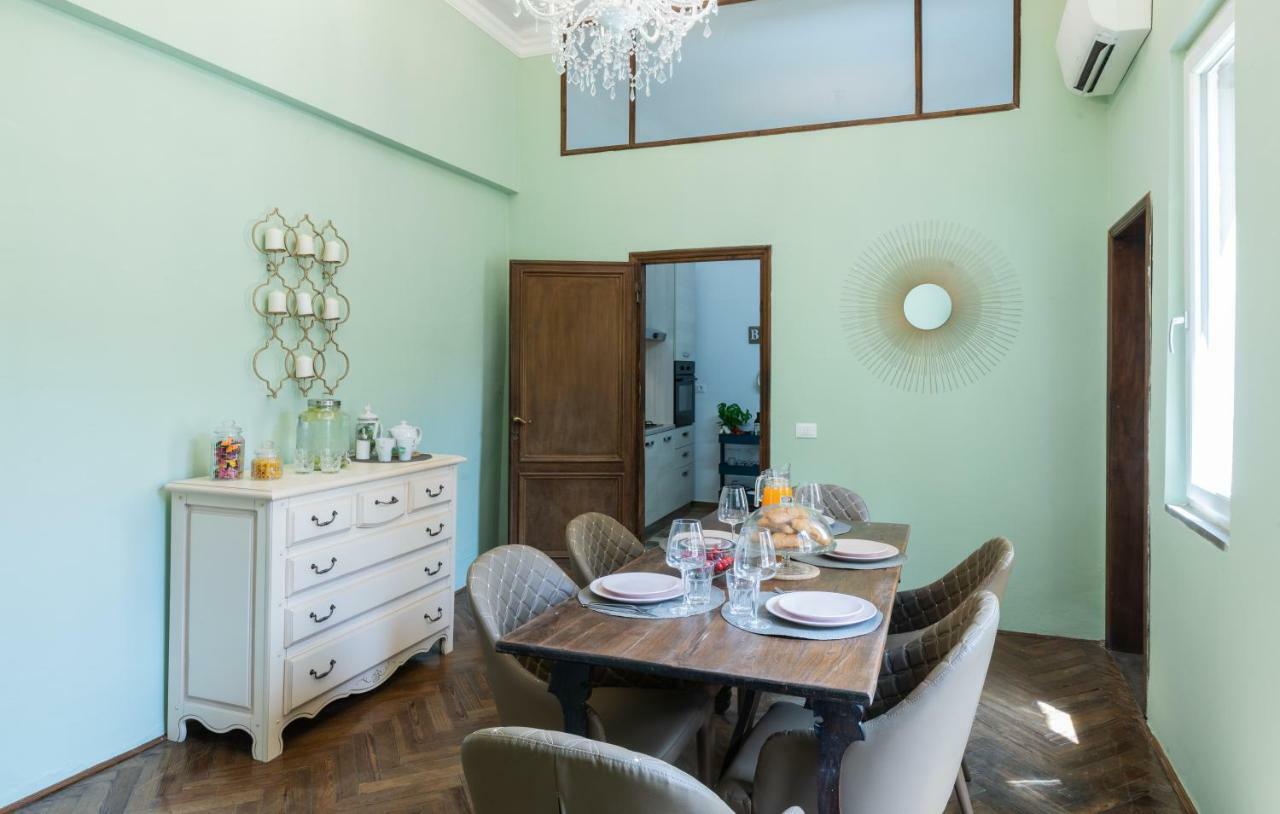 Apartment Historic Center Palace - Huge 4 Bedrooms Santa Croce - By Likehomeflorence Florenz